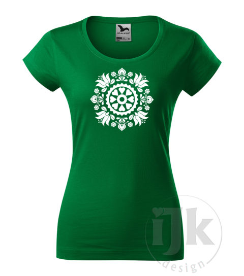 Dámske tmavé zelené tričko s potlačou, s bielou hladkou fóliou, s folklórnym motívom z okolia Trnavy a s krátkym rukávom.