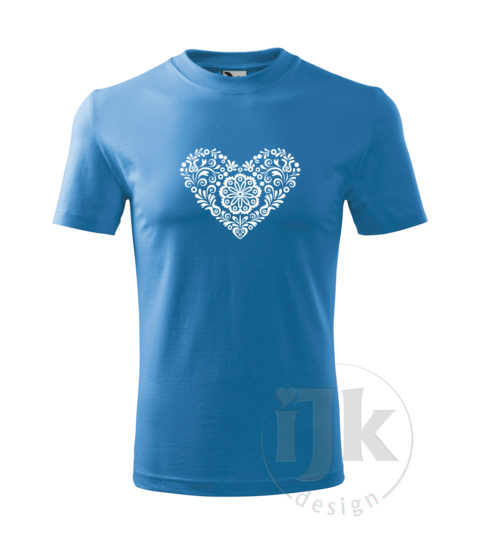 Detské modré tričko s potlačou, s bielou hladkou fóliou, s folklórnym motívom inšpirovaným vyšívanými šatkami zo západného Slovenska a s krátkym rukávom.
