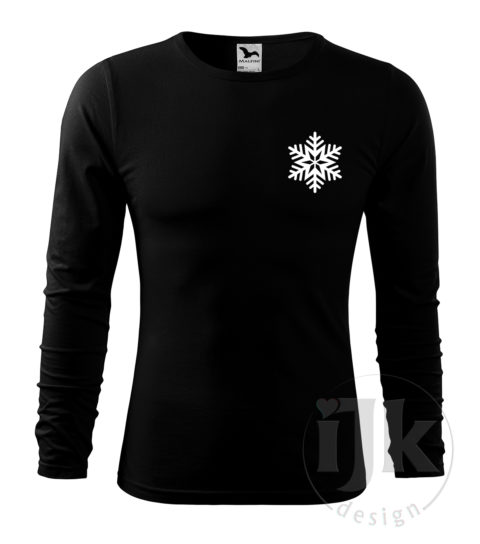 Pánske čierne tričko s potlačou, s bielou hladkou fóliou, s autorským zimným vzorom, motívom je jedna snehová vločka umiestnené vľavo hore a s dlhým rukávom.