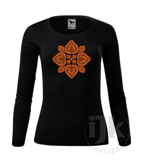 Dámske čierne tričko s potlačou, s oranžovou hladkou fóliou, s folklórnym motívom z Čataja a s dlhým rukávom.