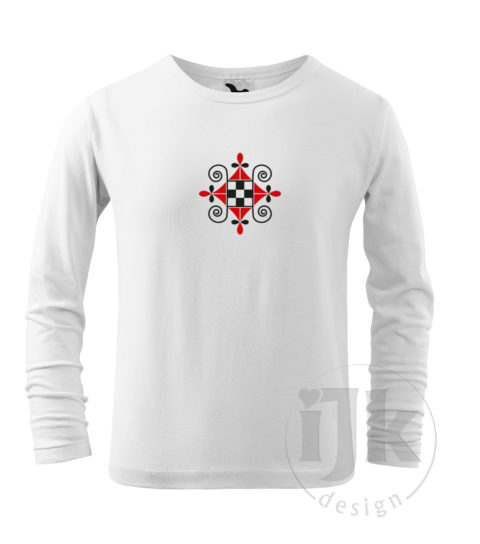 Detské biele tričko s potlačou, s červenou a čiernou hladkou fóliou, s folklórnym motívom zo Záriečia, s ľudovým vzorom zo Záriečia a s dlhým rukávom.