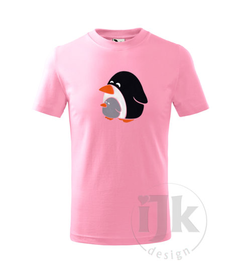 Detské bledoružové tričko s potlačou, s bielou perleťovou a oranžovou hladkou fóliou v kombinácii s čiernou a sivou zamatovou fóliou , s detským motívom tučniakov, so zvieracím vzorom - tučniaci a s krátkym rukávom.