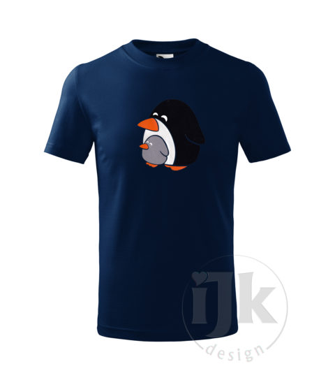 Detské tričko farba nočná modrá s potlačou, s bielou perleťovou a oranžovou hladkou fóliou v kombinácii s čiernou a sivou zamatovou fóliou , s detským motívom tučniakov, so zvieracím vzorom - tučniaci a s krátkym rukávom.